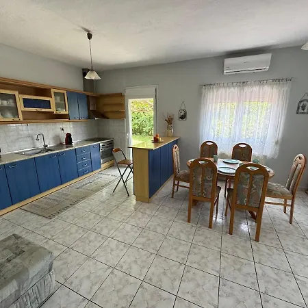 Nana's - Little Paradise Villa *