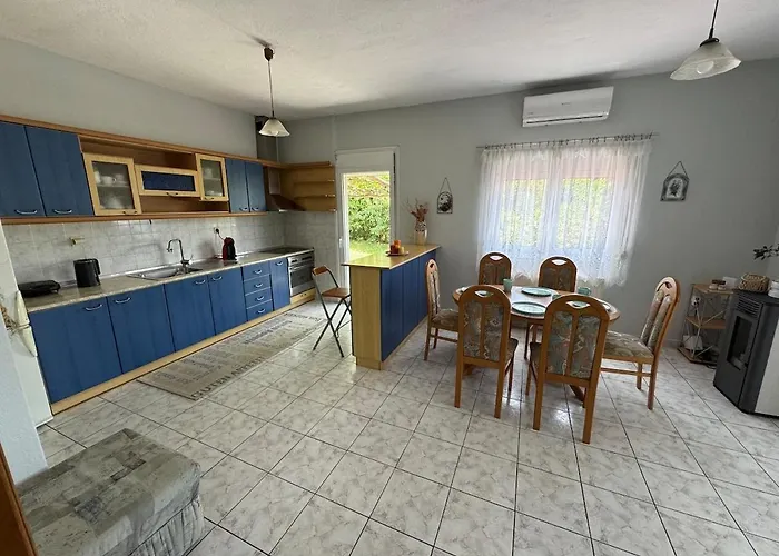 Nana's - Little Paradise Villa *